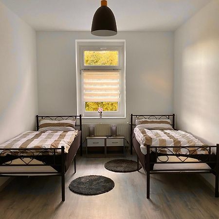 Schoene 3-Zimmer Monteurswohnung Im Sueden Von Leipzig Eg 외부 사진