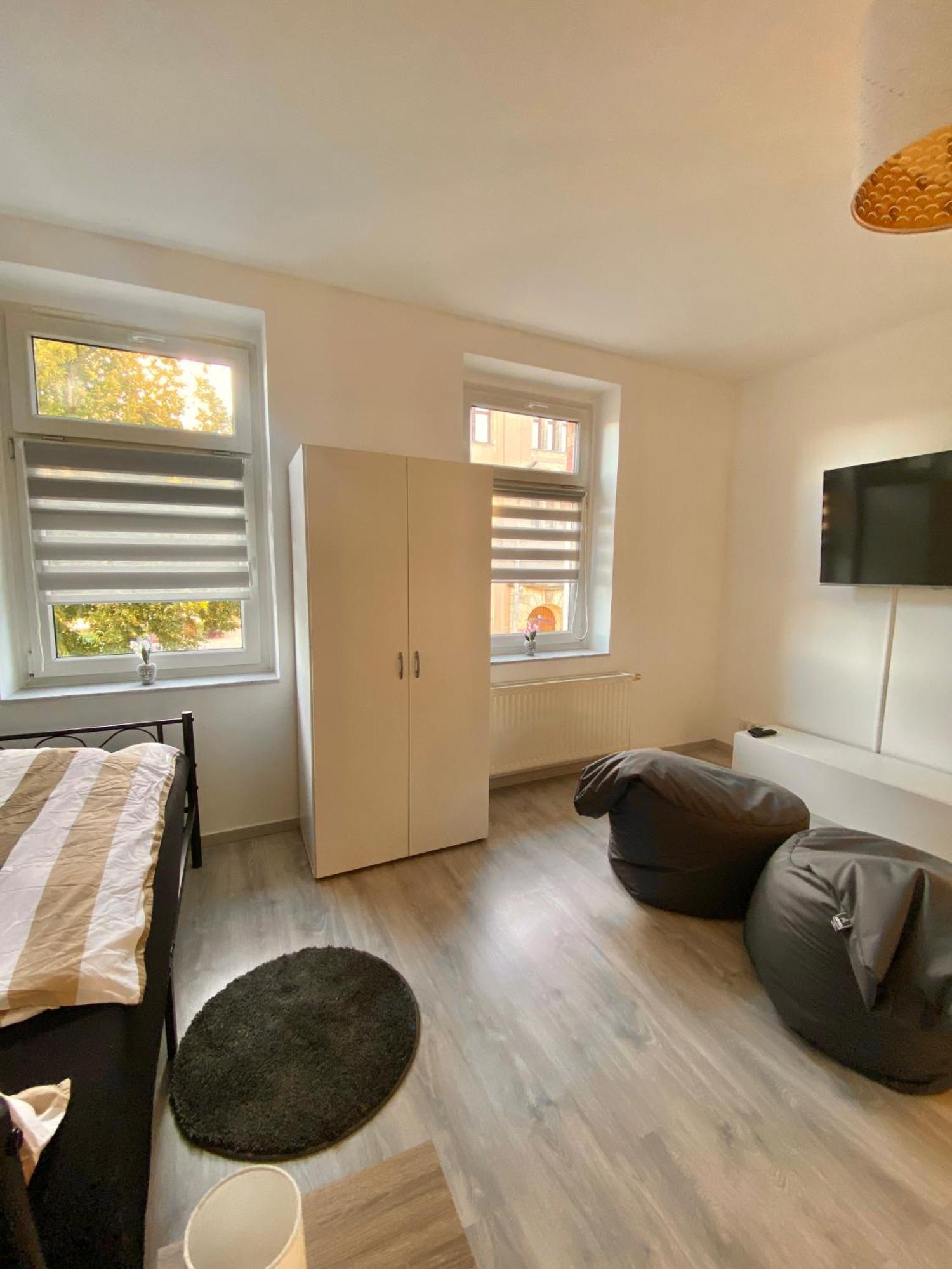 Schoene 3-Zimmer Monteurswohnung Im Sueden Von Leipzig Eg 외부 사진